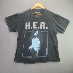 H.E.R. Graphic T-Shirt R&B Artist Portrait XL Black Cotton Short Sleeve Tee